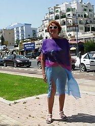 Flashing redhead granny