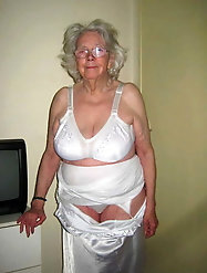 111 horny granny pictures 002