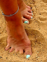 Mature milfs and gilfs from OlderWomanFun