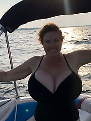 Mature chicks like to take the cock in mouth