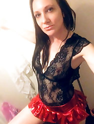 Teen Slut Takes Pics